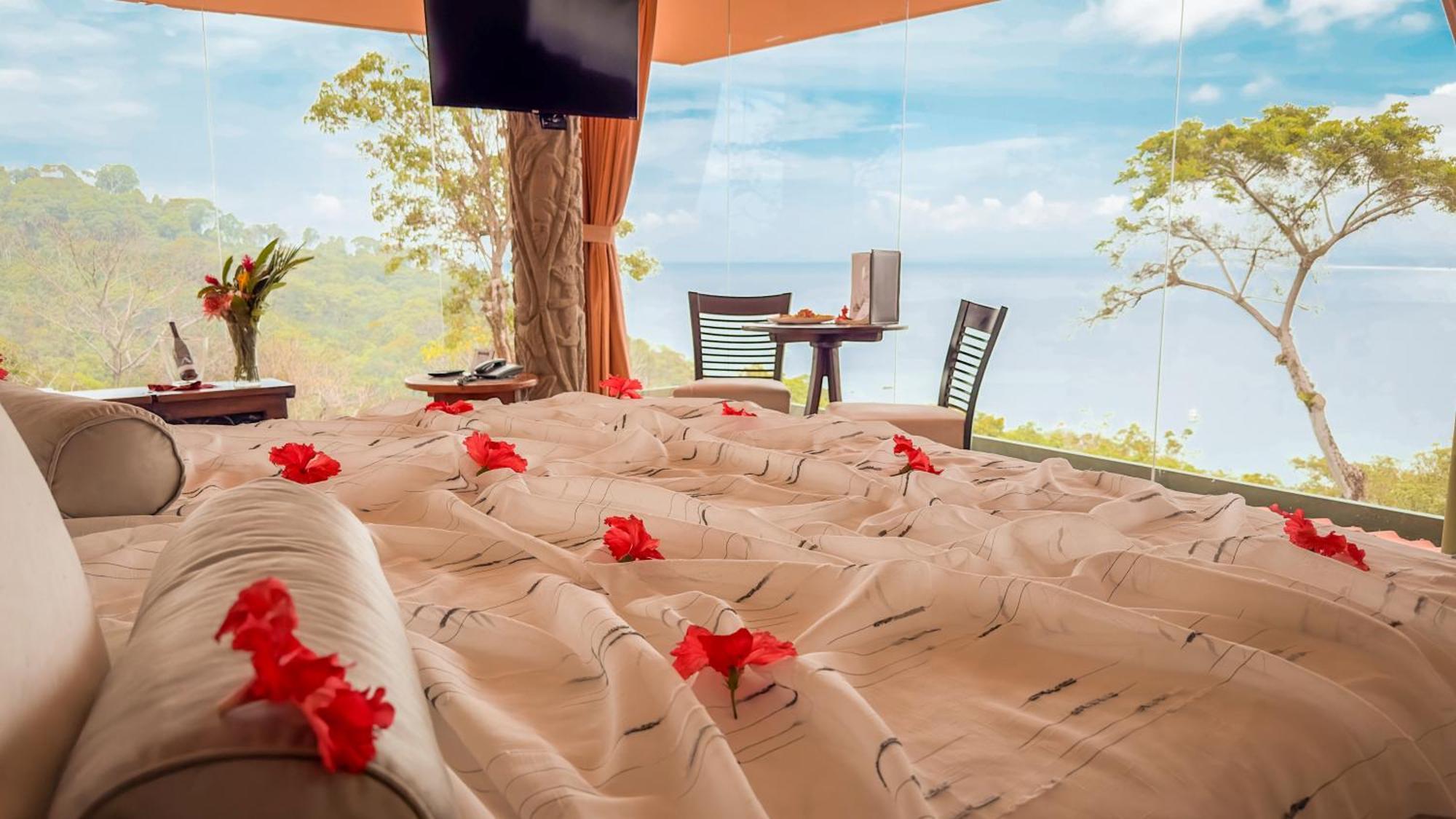Issimo Suites (Adults Only) Мануел Антонио Екстериор снимка