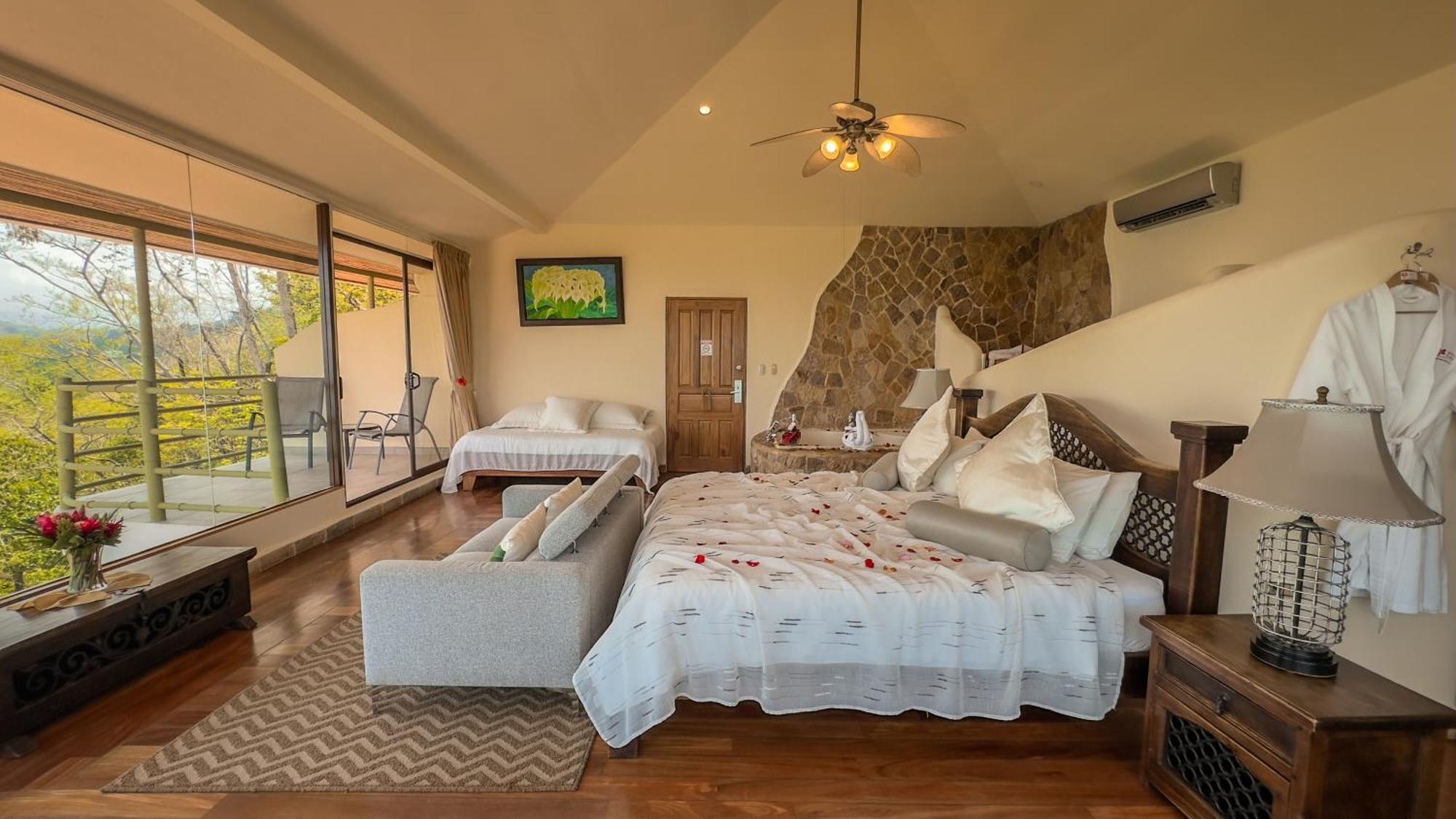 Issimo Suites (Adults Only) Мануел Антонио Екстериор снимка