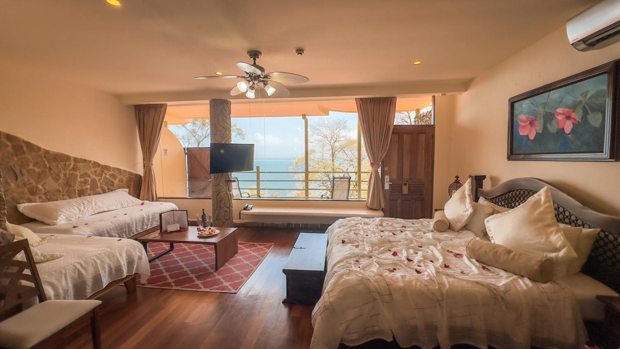 Issimo Suites (Adults Only) Мануел Антонио Екстериор снимка